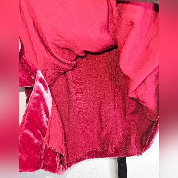 By Anthropologie Monti Velvet Skirt, Size 2, Raspberry, NWT - Picture 10 of 12